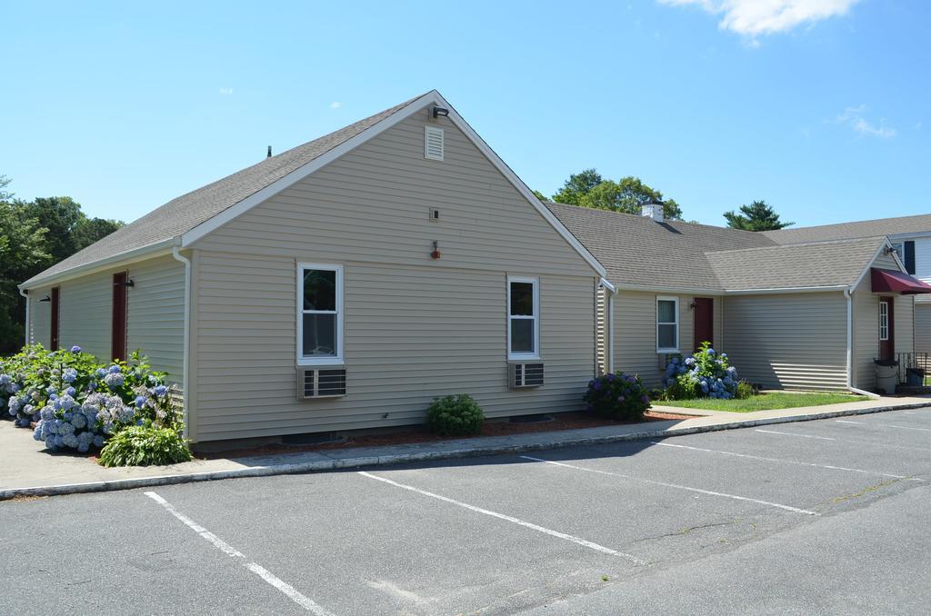 Carleton Circle Motel East Falmouth Exterior photo
